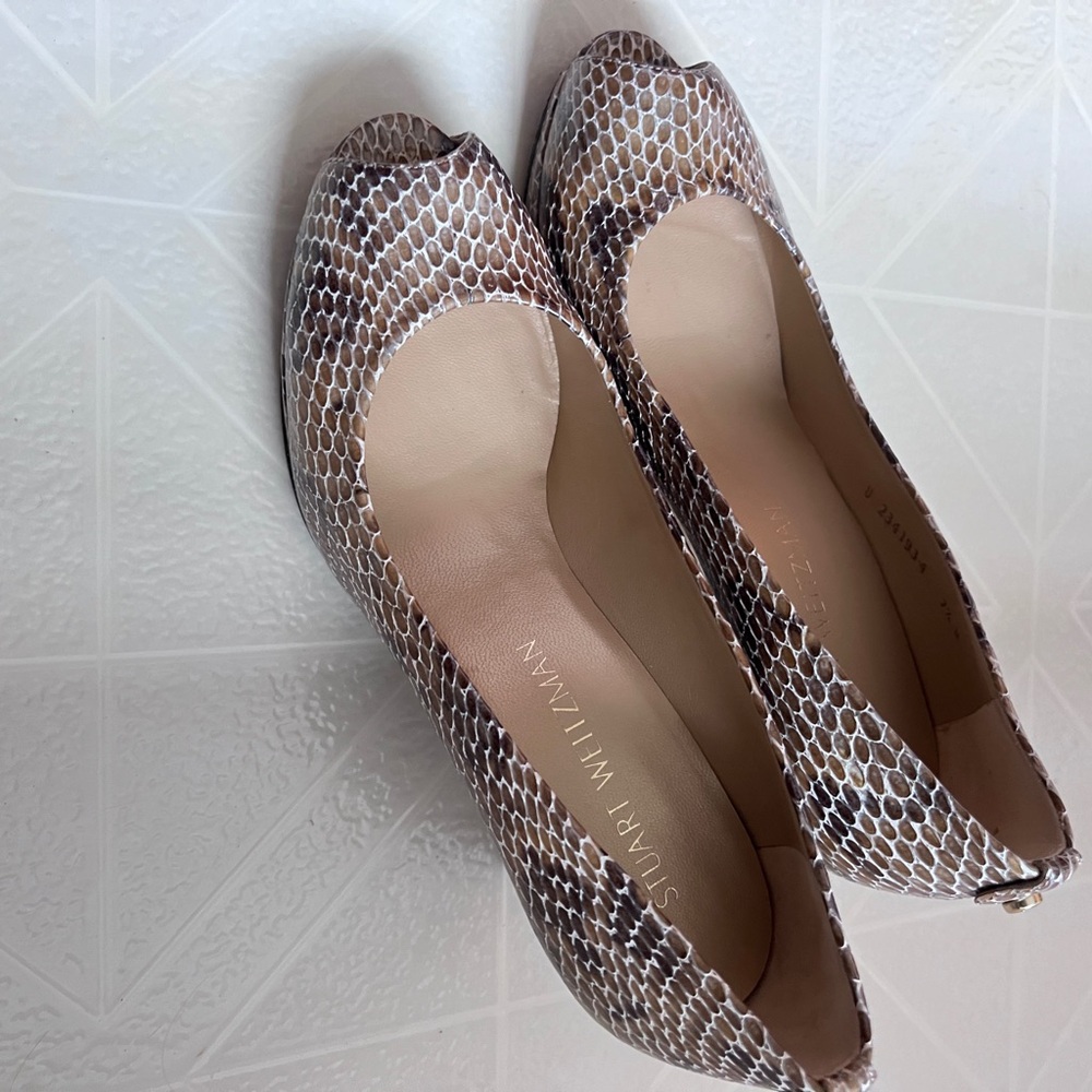 Stuart Weitzman Peep Toe Snake Pumps - Picture 2 of 10